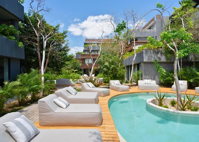 Apartment Stylish In Humana Bikes & Pools